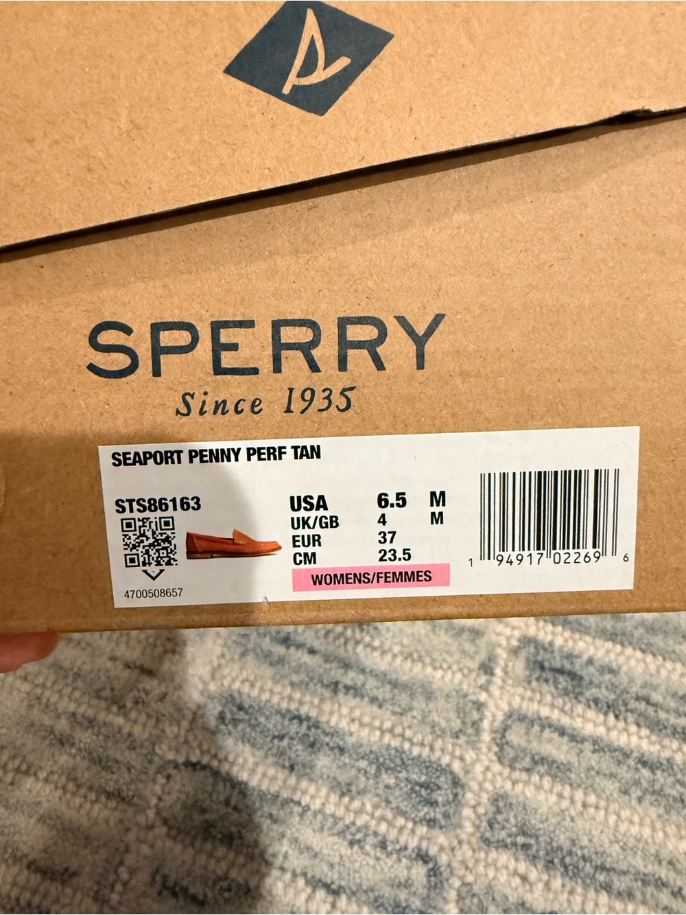Sperry women’s 6.5 Tan Perforated Penny Loafers seaport style leather - Picture 3 of 3